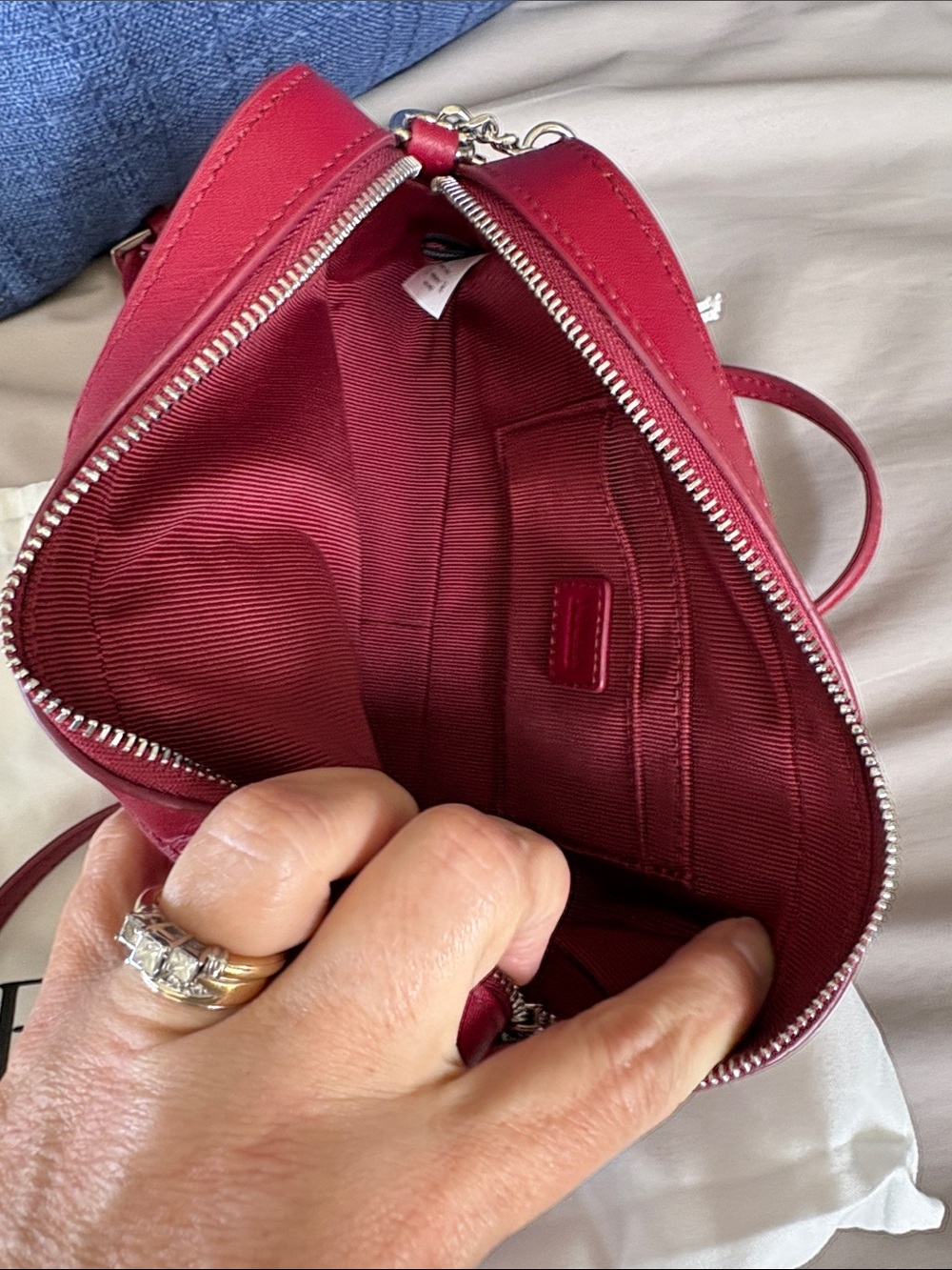 Furla Red Mini Quilted Leather Adjustable Crossbody Camera Bag With Dustbag - Picture 5 of 12
